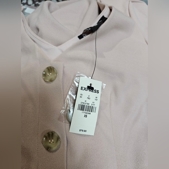 Express button down/belted dress - Picture 4 of 4